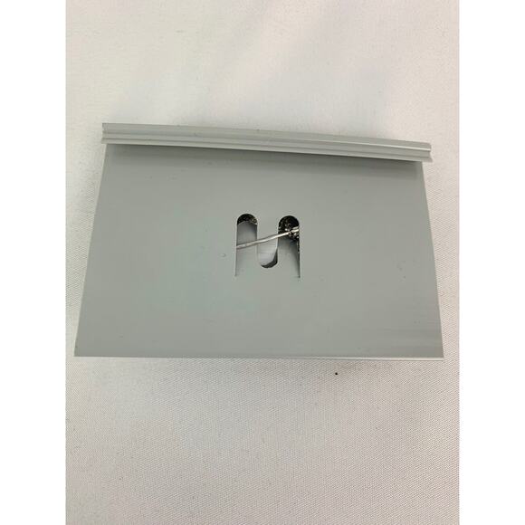 Vintage 1999 Bellissima Choice Silvertone Pin Brooch "1999-2000" 2.5"l x 1.5"h - Picture 9 of 9